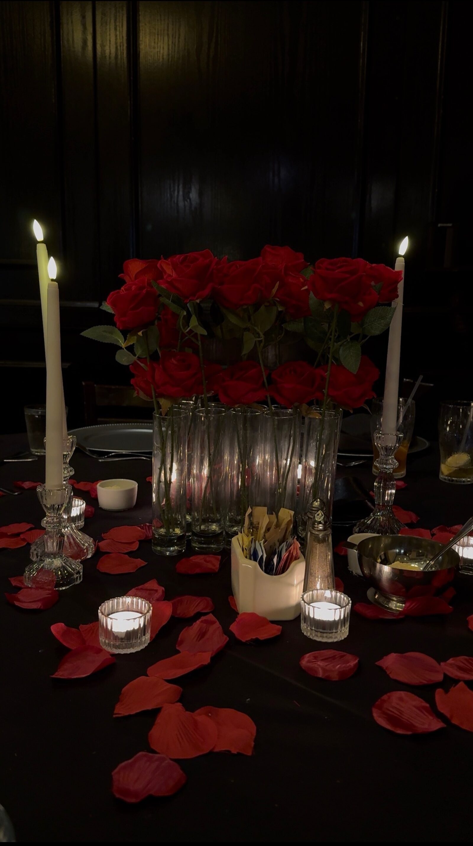 Monochromatic red tablescape